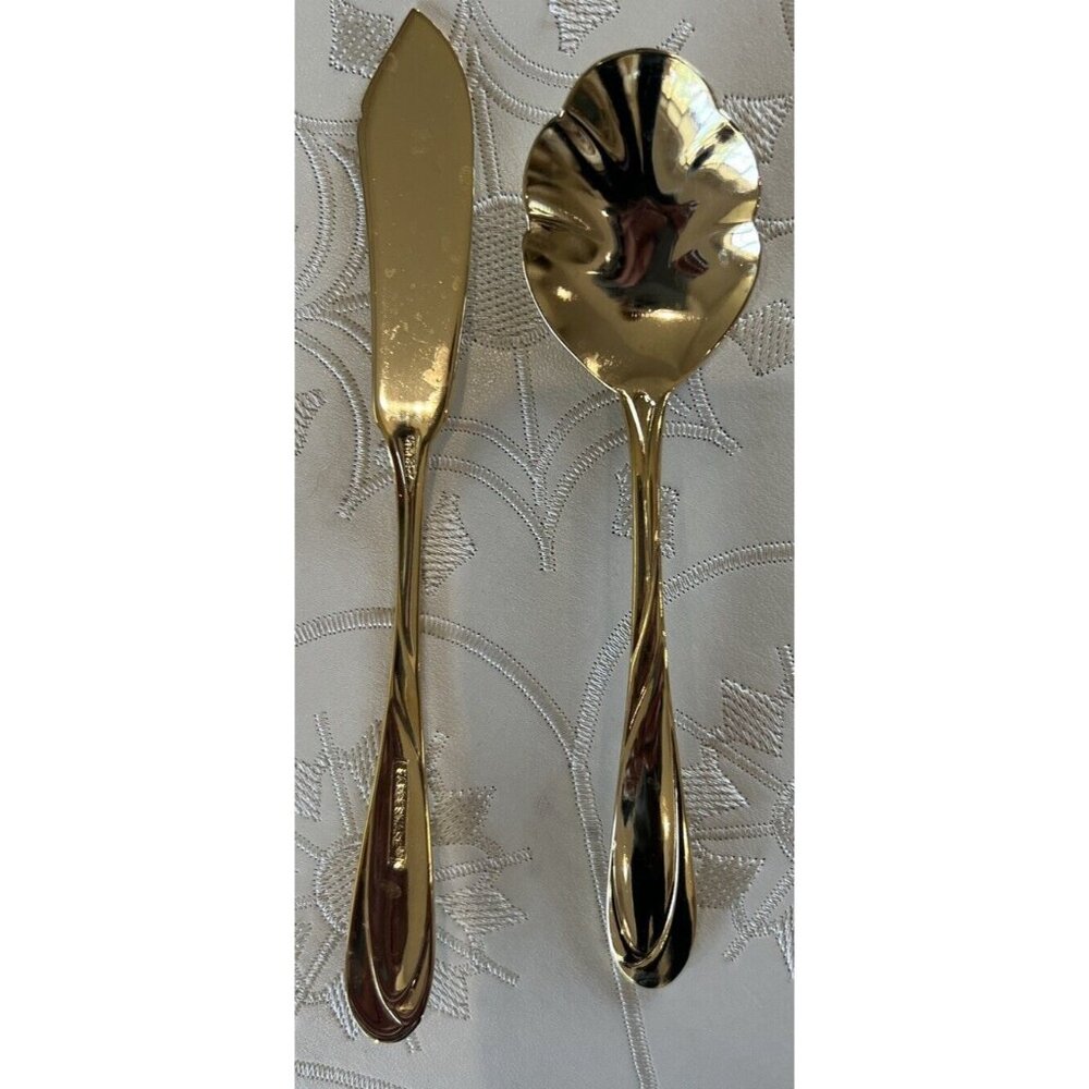 Farberware Gold Electroplated Noveau Shell Sugar Spoon and Butter Knife Set